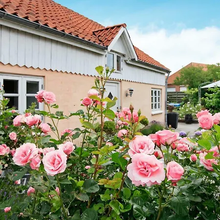 Casa vacanze Two-bedroom Holiday In Juelsminde 9 *